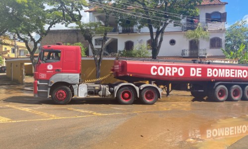 Prefeitura de VR atua na limpeza e desobstrução de vias após fortes temporais